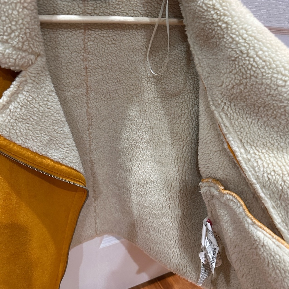 Zara trendy sherpa mustard yellow biker jacket hard to find - Picture 7 of 10